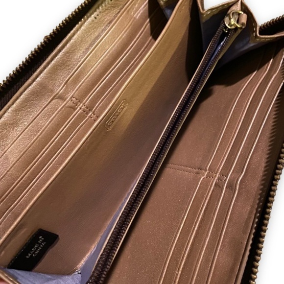 Tan leather coach wallet - Picture 5 of 5